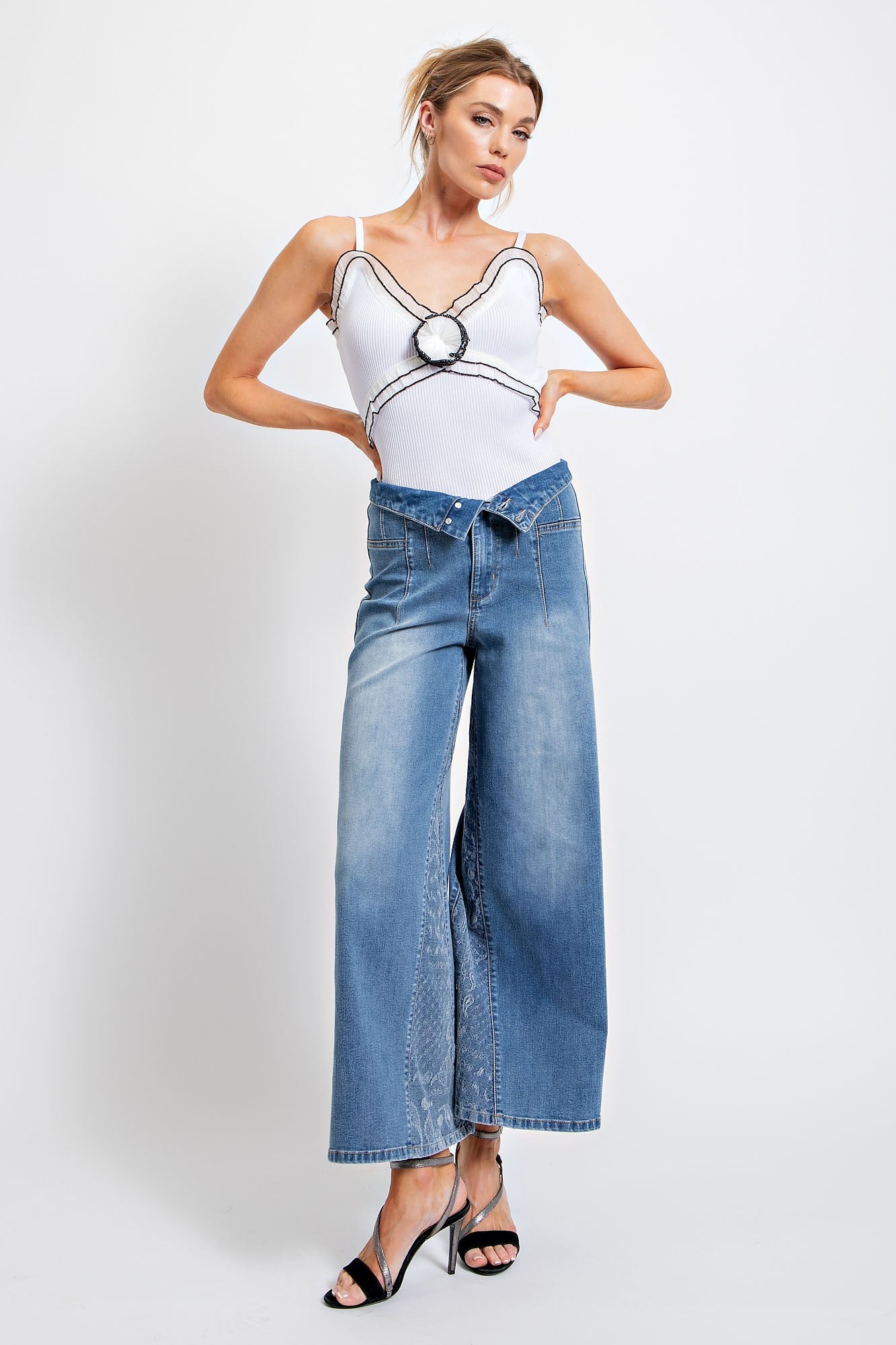 Delicate Detail Flower Top