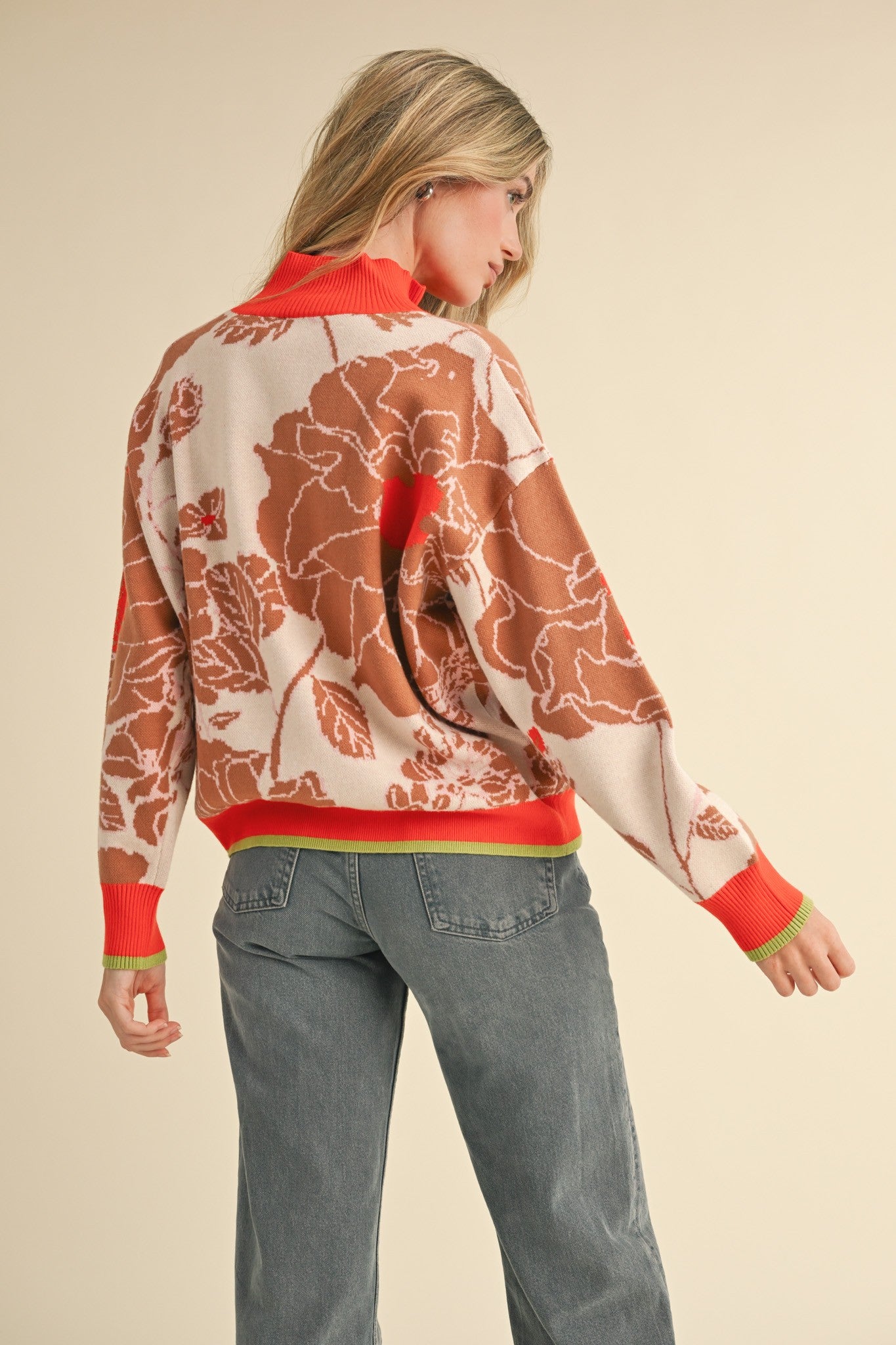 Retro Vibes Pullover