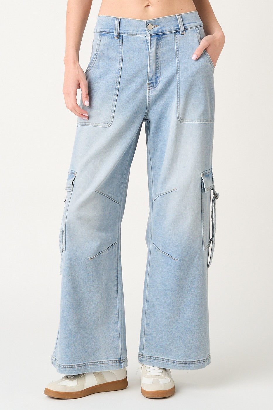 Washed Denim Cargo Pocket Wide Leg Pants