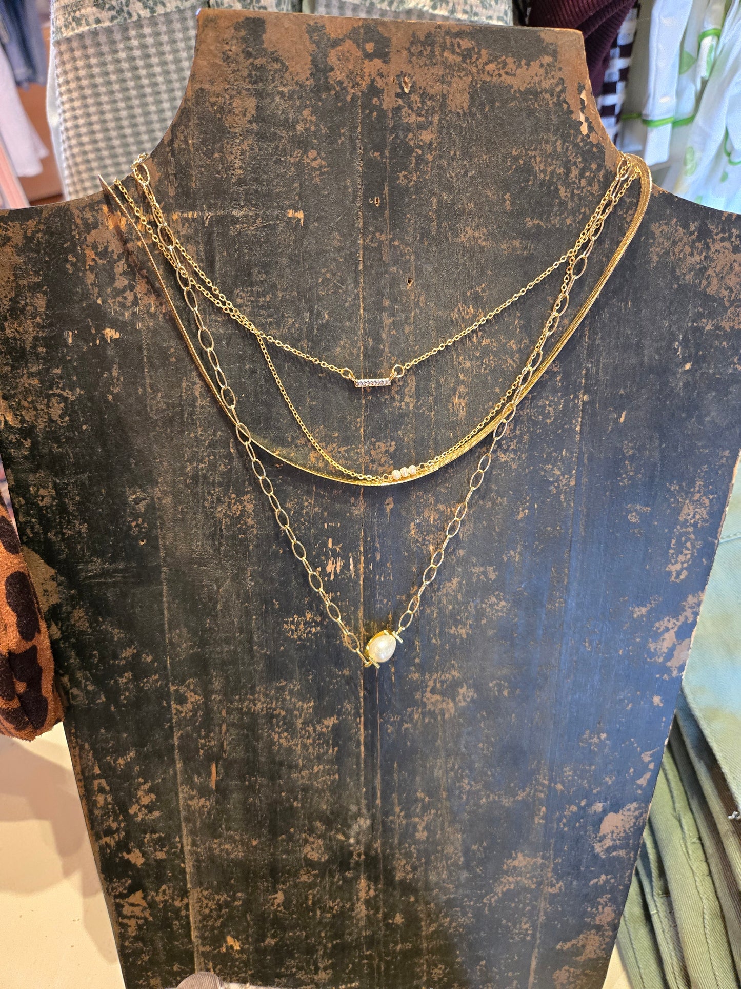 Layered Chain Pearl Necklace
